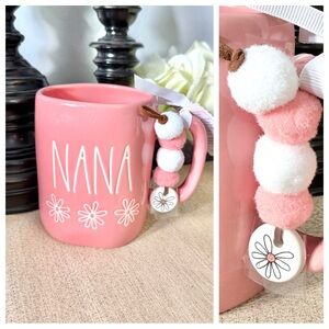 🆕Rae Dunn NANA w/Keychain Ceramic Mug